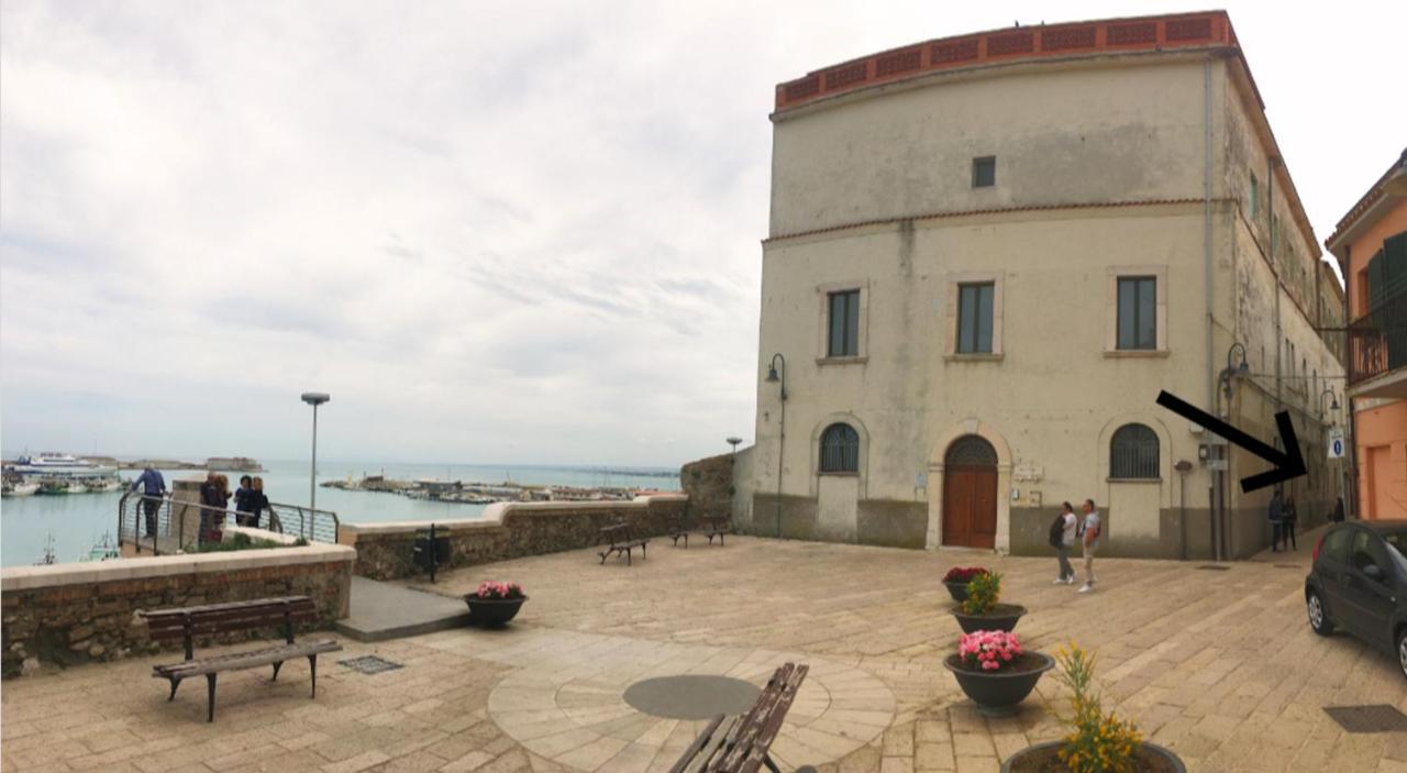 Monolocale Nel Borgo Antico, A Due Passi Dal Mare E Dal Porto Apartment Termoli Luaran gambar