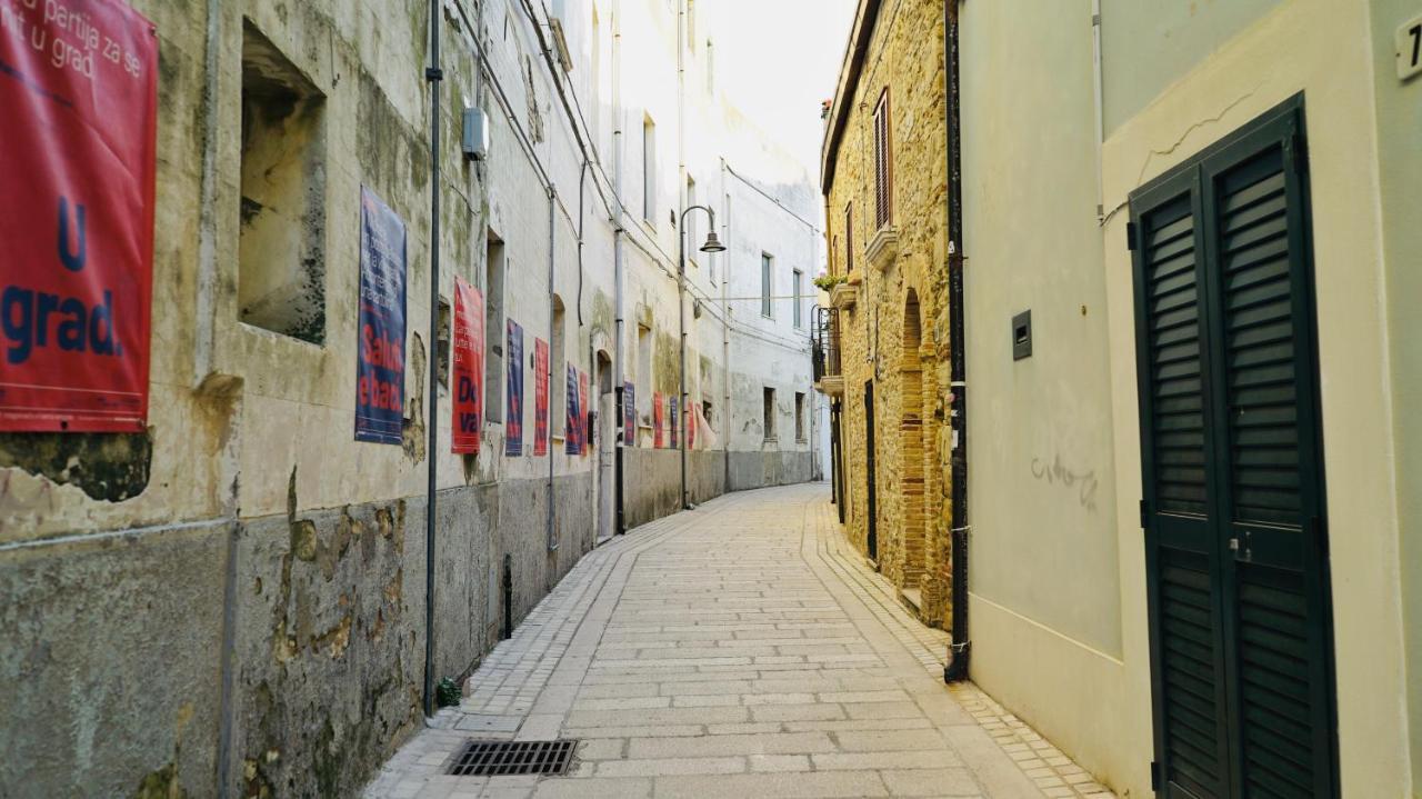 Monolocale Nel Borgo Antico, A Due Passi Dal Mare E Dal Porto Apartment Termoli Luaran gambar