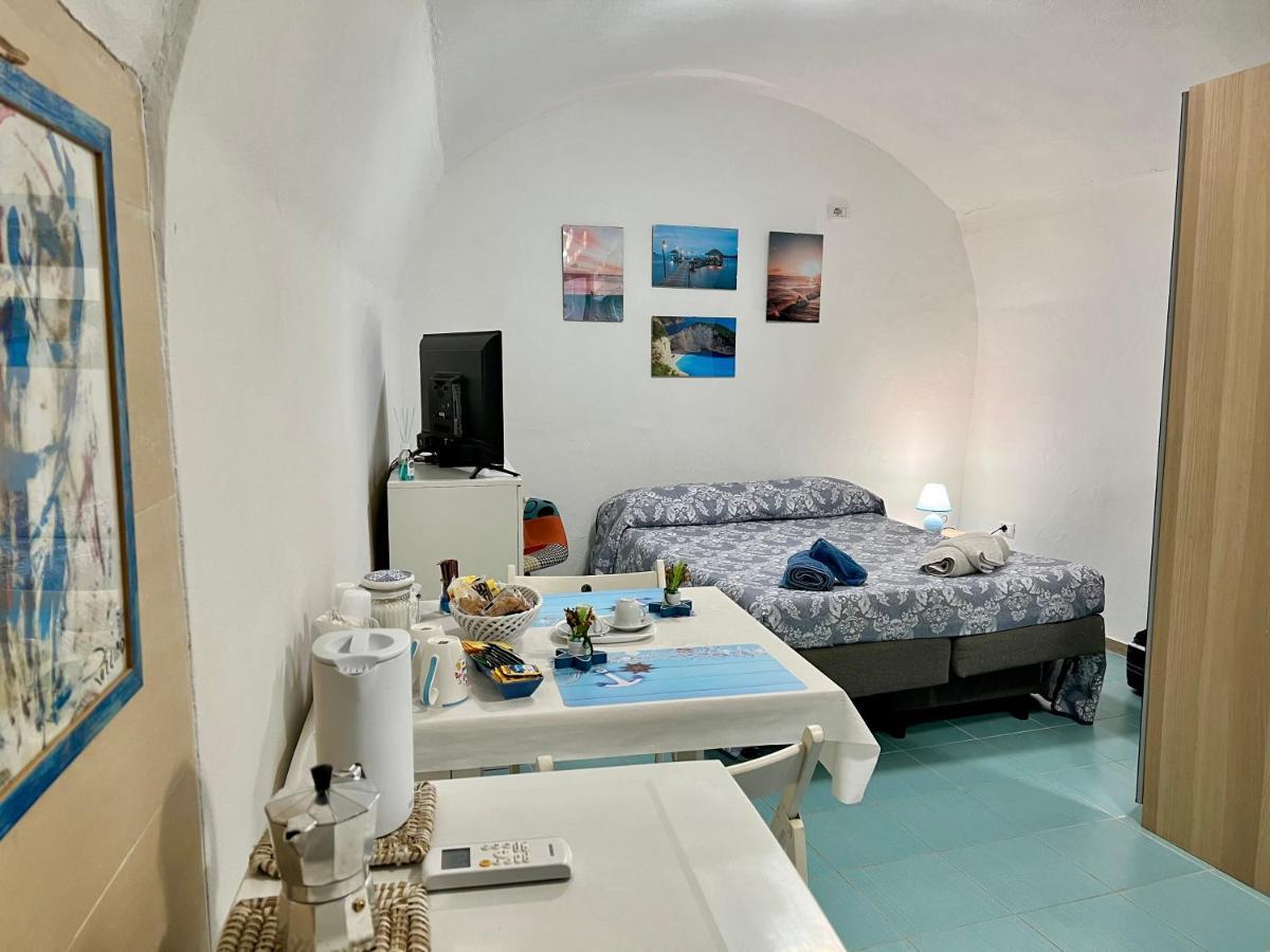 Monolocale Nel Borgo Antico, A Due Passi Dal Mare E Dal Porto Apartment Termoli Luaran gambar